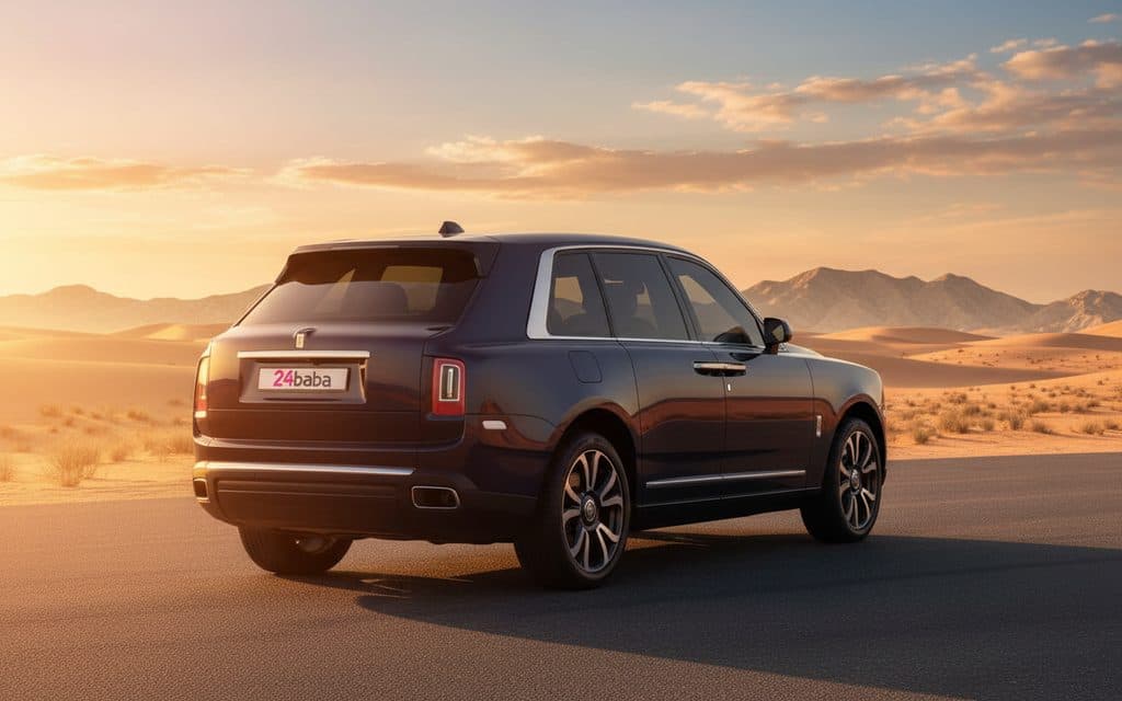 Rolls-Royce Cullinan 2021 Blue rear view showing taillights