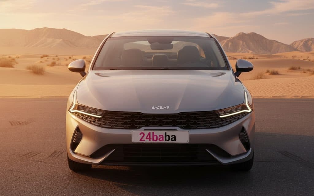 Kia K5 2022 Grey front view with headlights