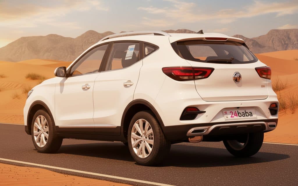 Mg Zs 2024 White rear view showing taillights