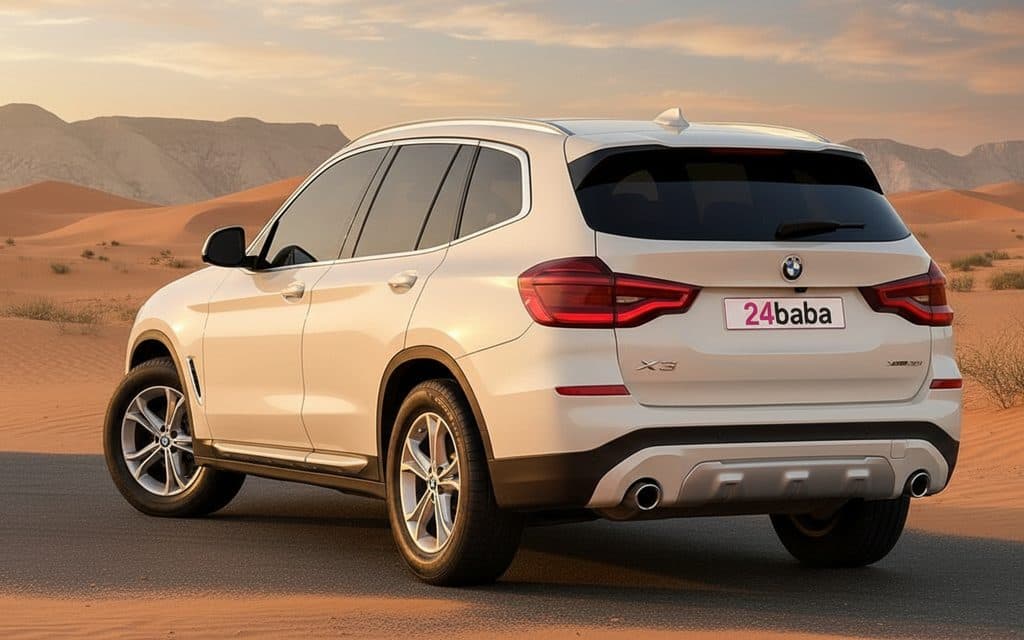Bmw X3 2021 White rear view showing taillights