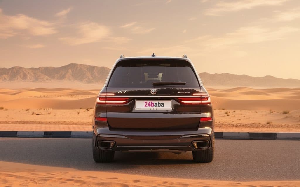 Bmw X7 2023 Black rear view showing taillights