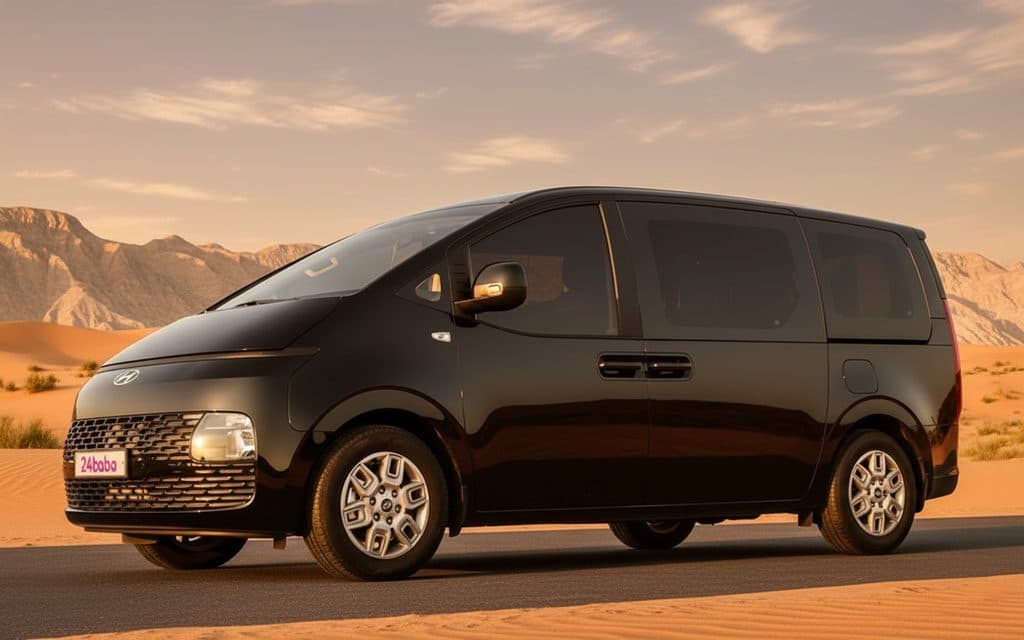 Hyundai Staria 2025 Black side profile