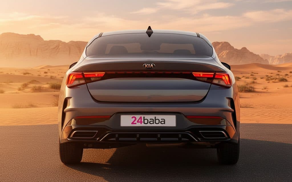 Kia K5 2021 Grey rear view showing taillights