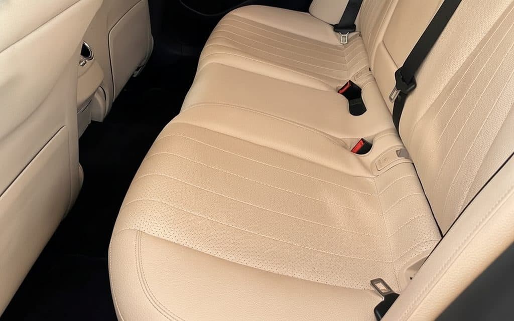 Mercedes E200 2023 leather seats and cabin