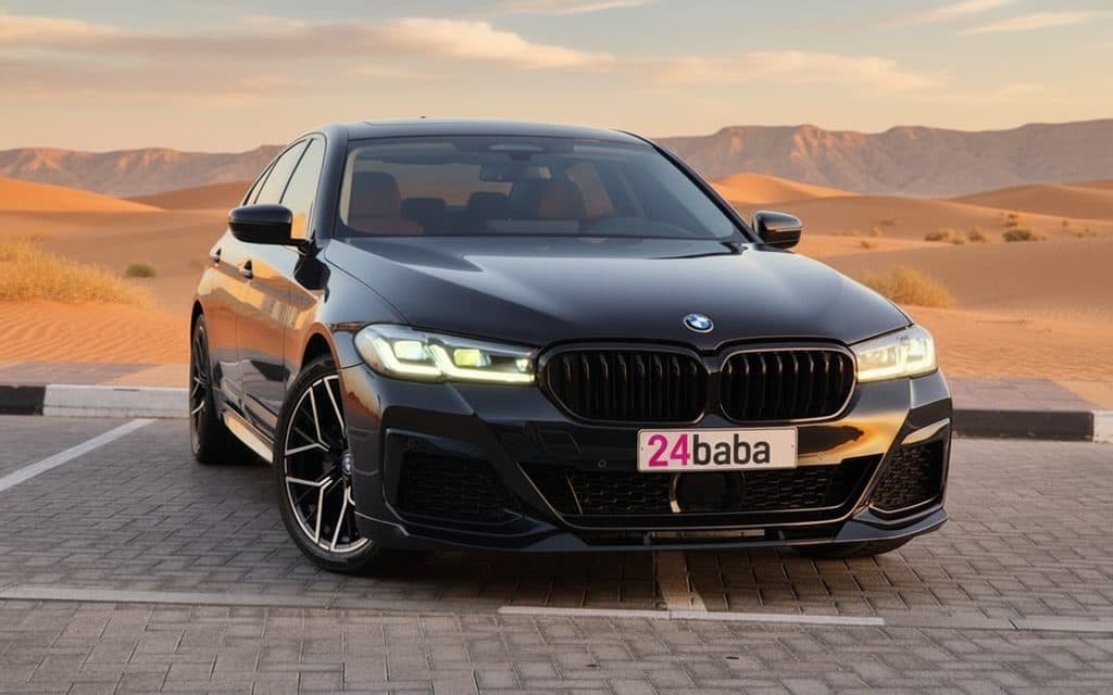 Bmw 520 2021 Black front view with headlights