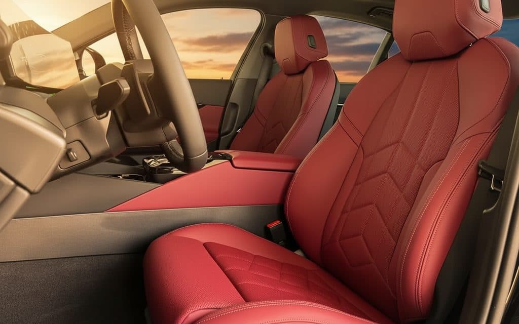 Bmw 520 2024 leather seats and cabin