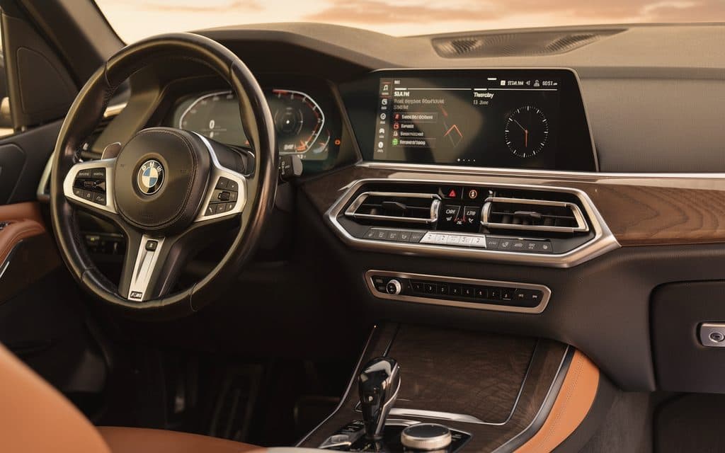 Bmw X5 2021 interior view showing trim – rental in Dubai