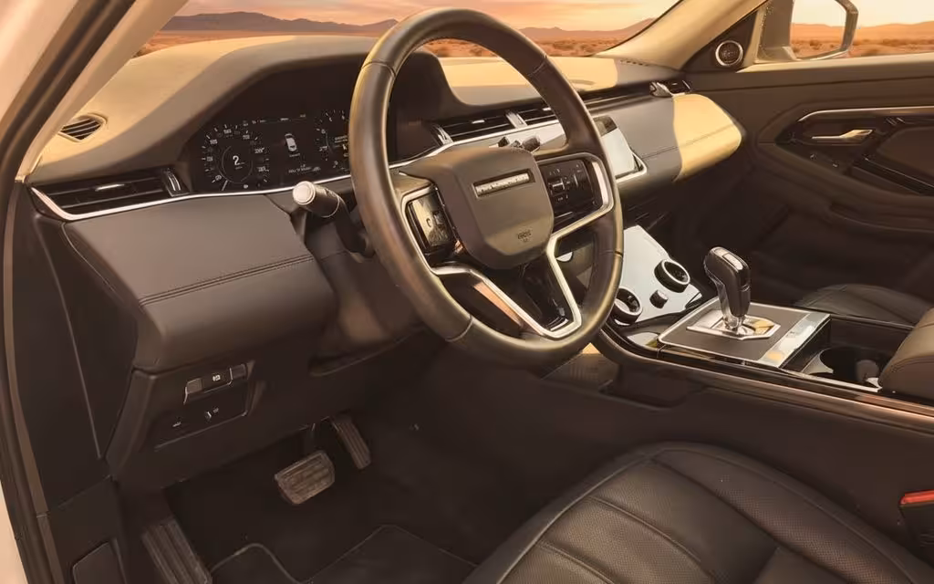 LandRover RangeRoverEvoque 202 interior view showing trim – rental in Dubai