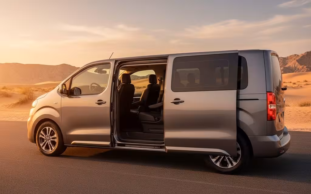 Opel Zafira 2023 Black side profile – rental in Dubai